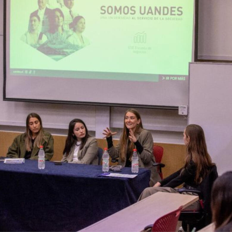 Panel Woman in Finance 1